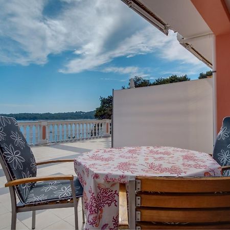 Apartments Villa Julija Mali Lošinj Eksteriør bilde