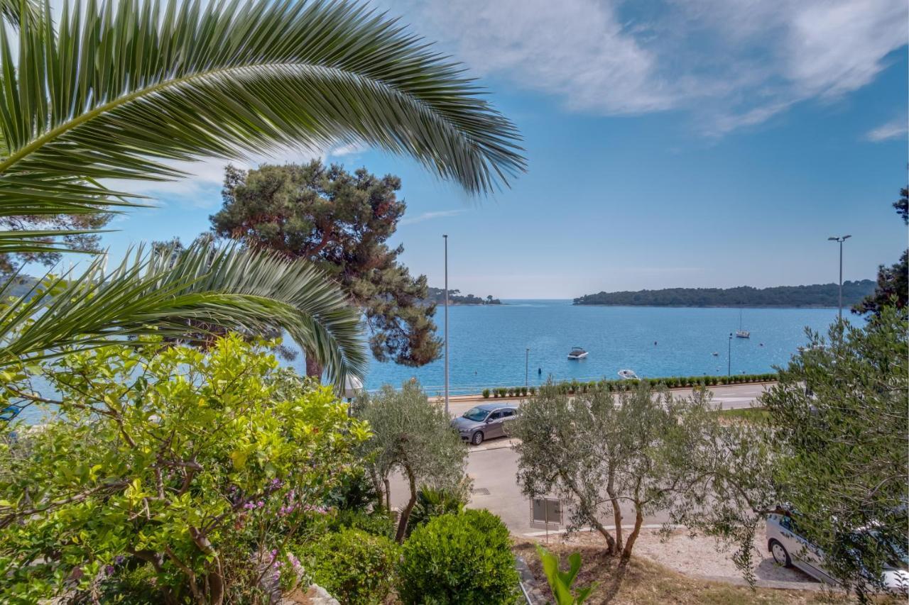 Apartments Villa Julija Mali Lošinj Eksteriør bilde