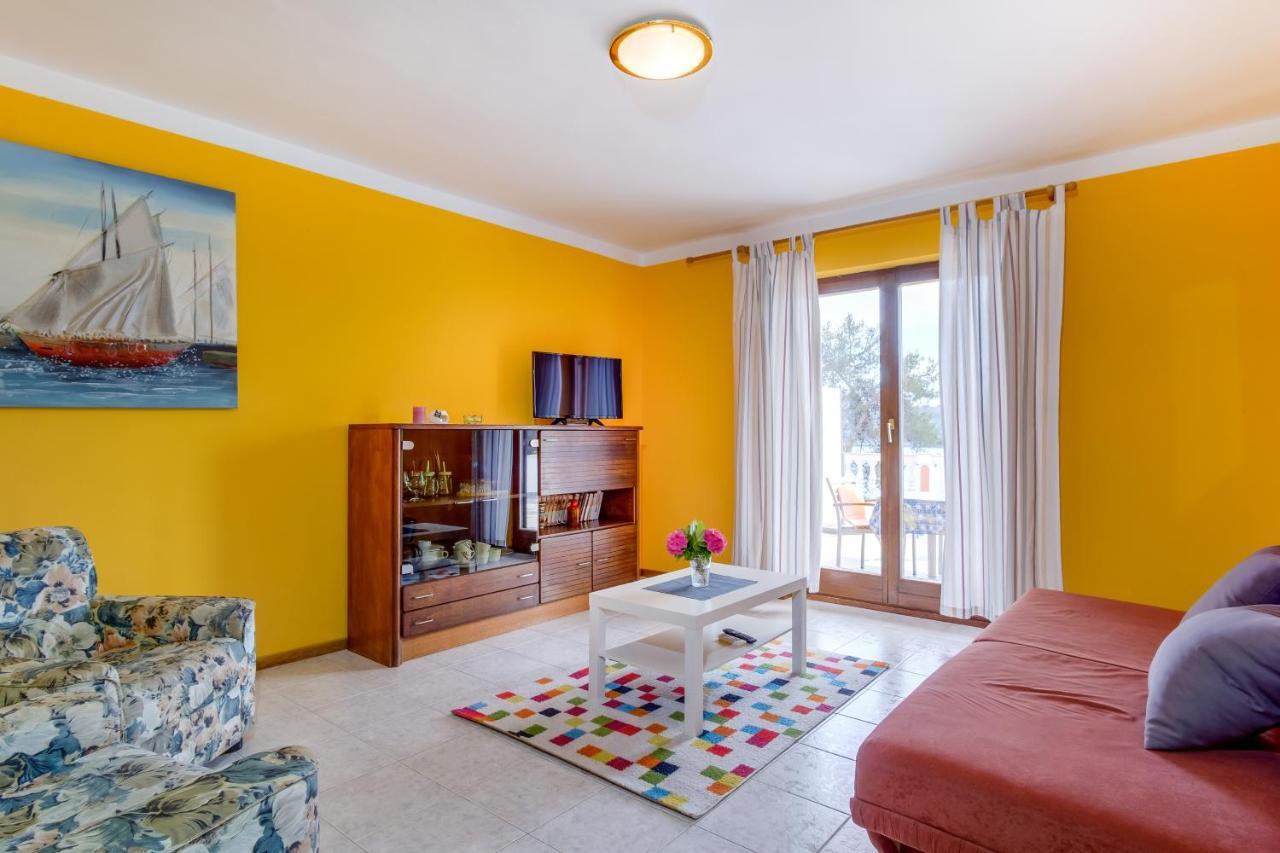 Apartments Villa Julija Mali Lošinj Eksteriør bilde