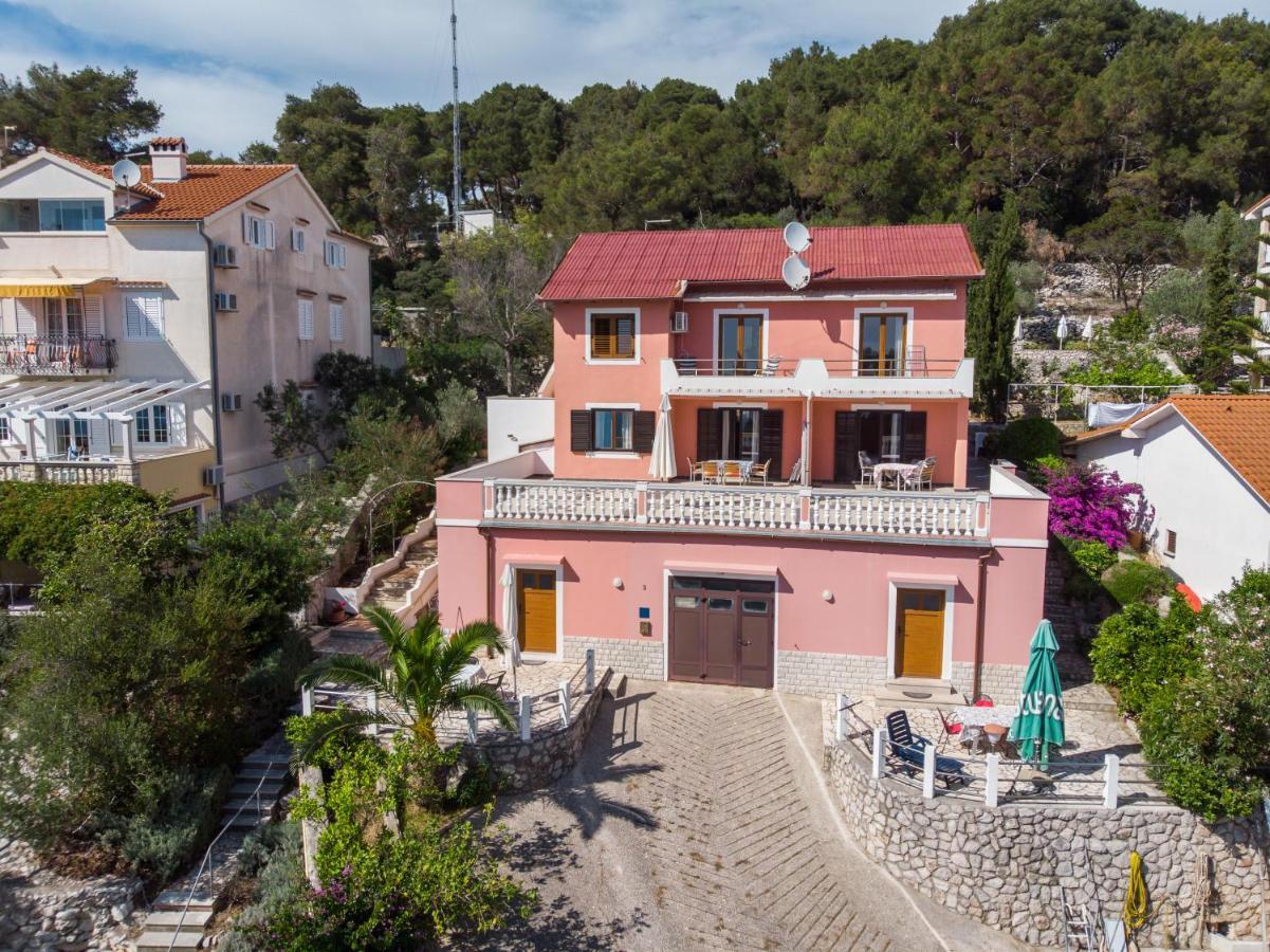 Apartments Villa Julija Mali Lošinj Eksteriør bilde
