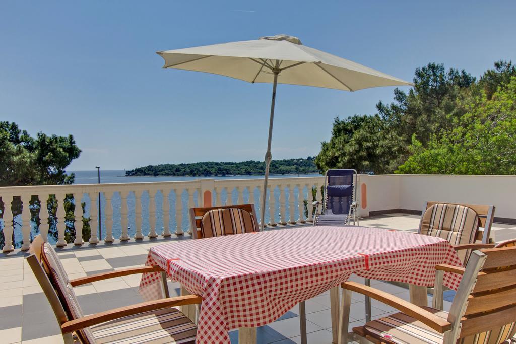 Apartments Villa Julija Mali Lošinj Rom bilde