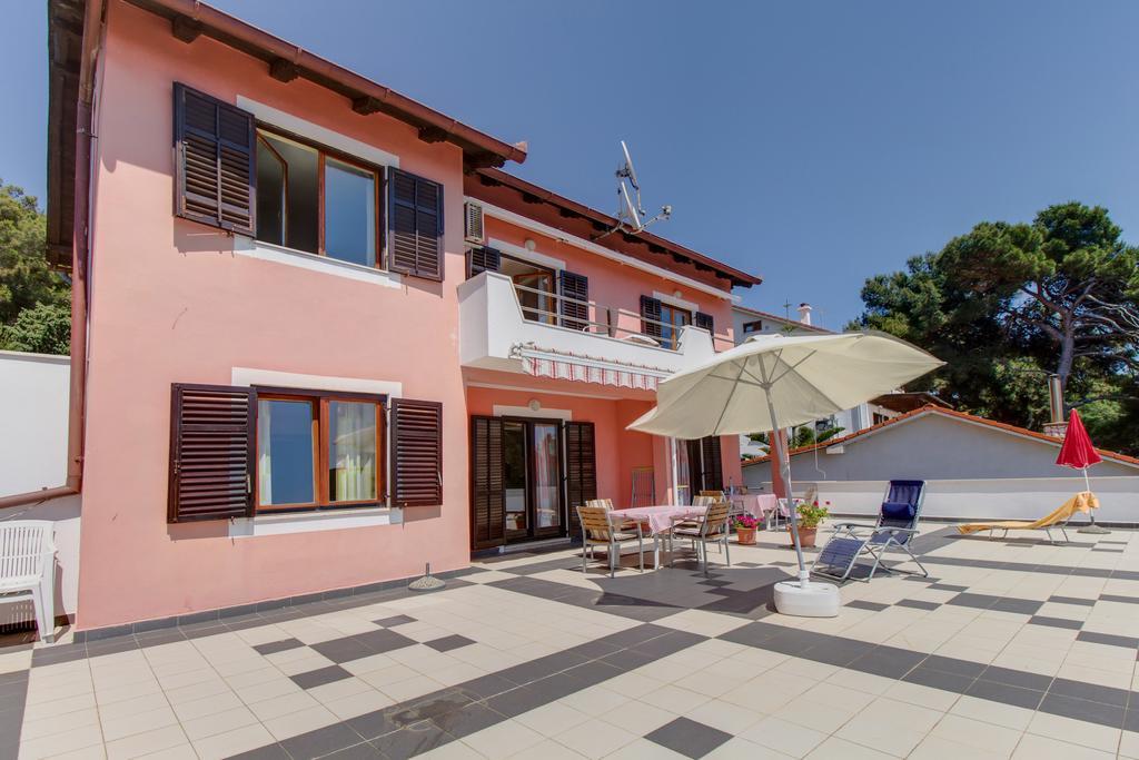 Apartments Villa Julija Mali Lošinj Rom bilde