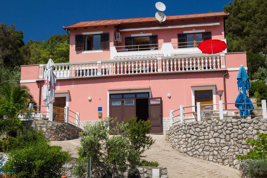 Apartments Villa Julija Mali Lošinj Eksteriør bilde