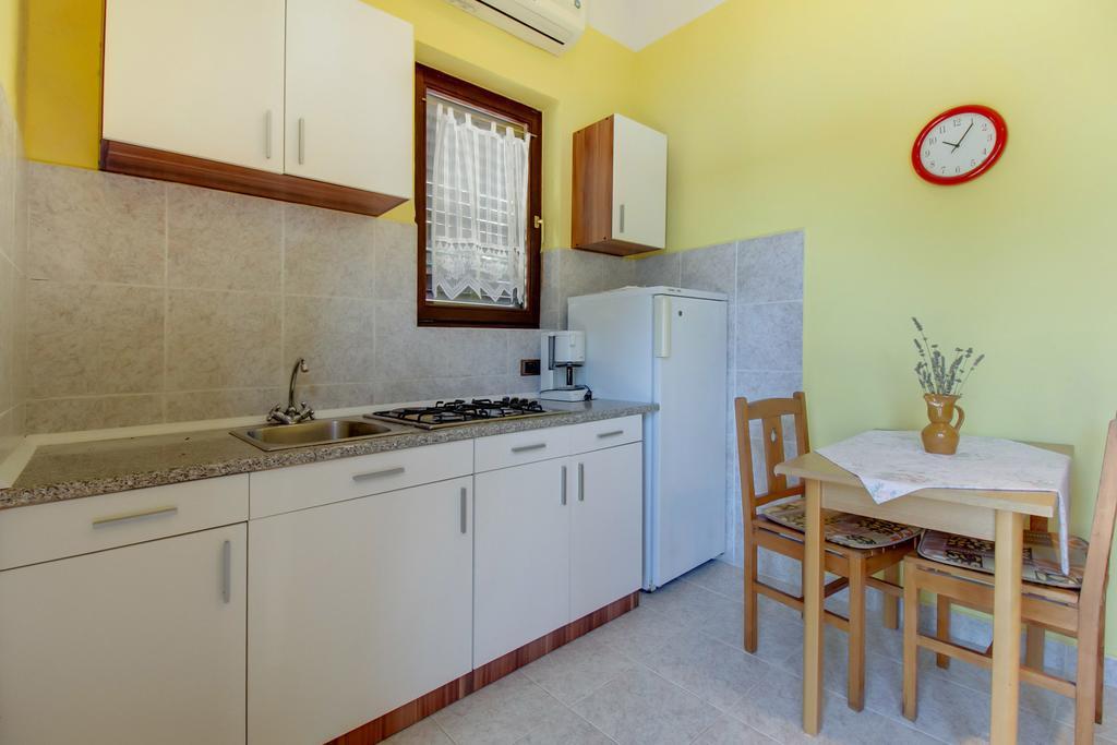 Apartments Villa Julija Mali Lošinj Rom bilde