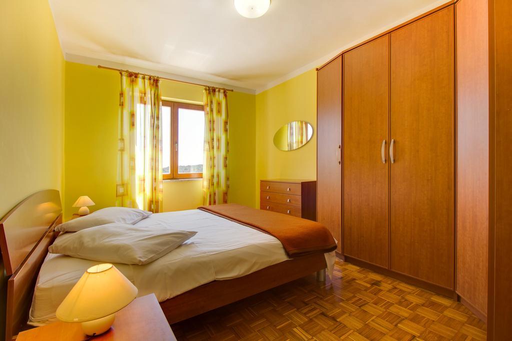 Apartments Villa Julija Mali Lošinj Rom bilde