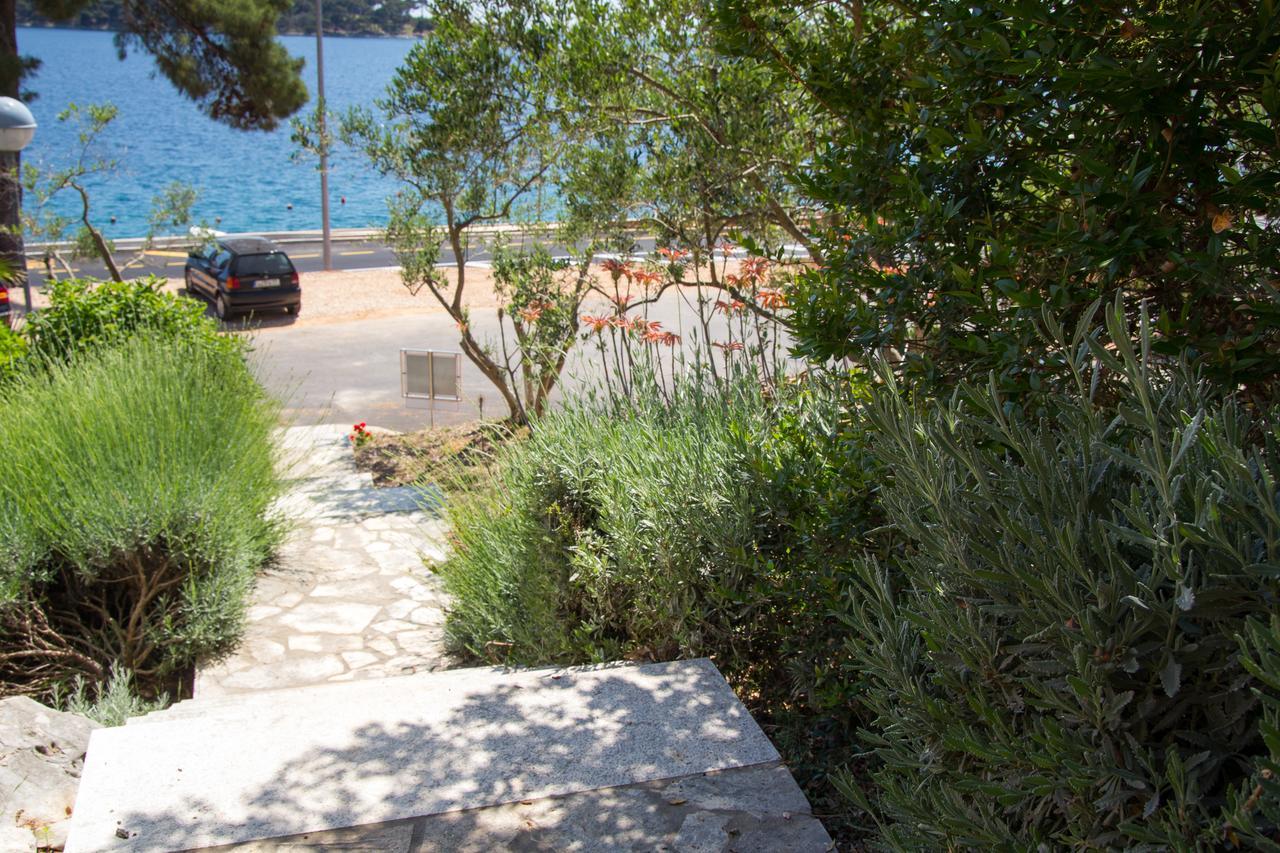 Apartments Villa Julija Mali Lošinj Eksteriør bilde